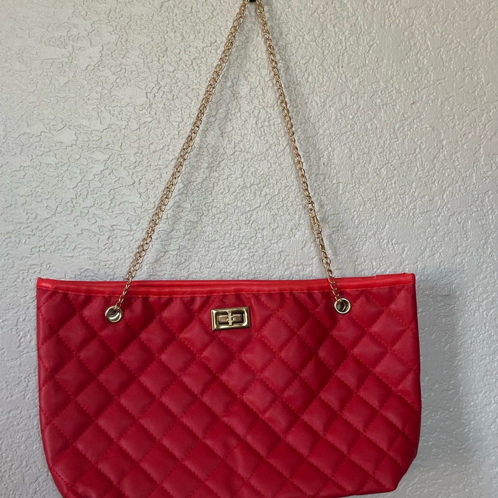 Elegant Quilted Shoulder Crossbody Bag NWT - Picture 3 of 11